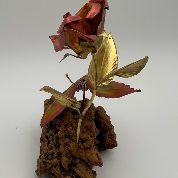 Vintage Brutalist Copper Butterfly And Rose Sculpture On Burl Wood 9” Tall - Picture 7 of 7